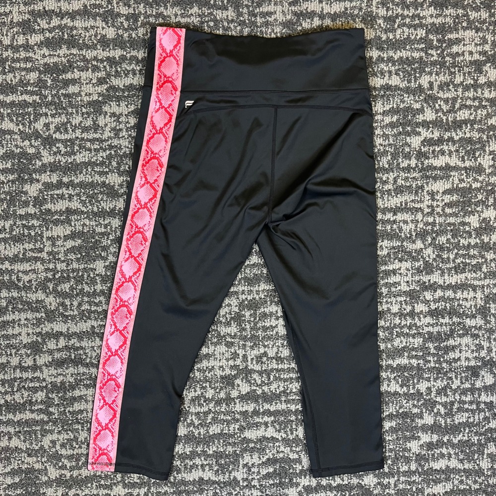 Fabletics Leggings Womens M Snakeskin UltraCool Cropped Athletic Pants - Picture 2 of 8